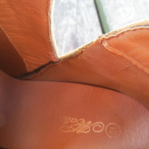 Faux Suede Tan/Cream Ankle Boots/Half Boots Women's Size 10 - Picture 10 of 16